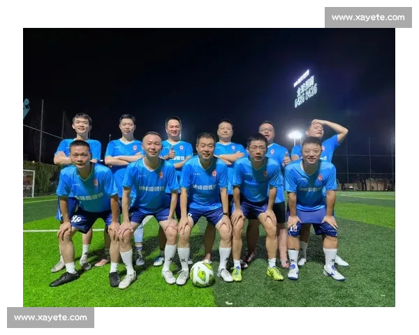 上海足球赛事激情四溢 新赛季球队变动引发球迷热议